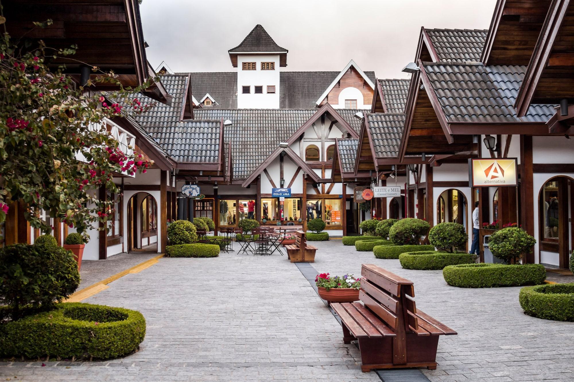 rua de comércio em campos do jordão são paulo
