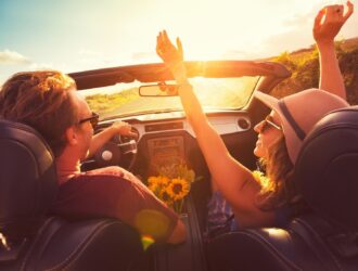 dicas-para-dirigir-o-carro-alugado-com-mais-conforto