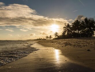 praia do forte na estrada do coco bahia