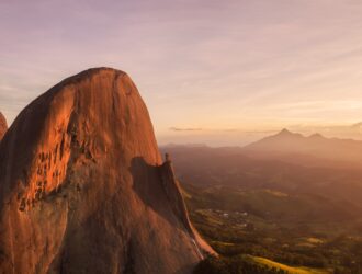 vista aérea da pedra azul no espírito santo