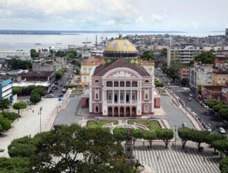 Vista aérea do Teatro Amazonas em Amazonas