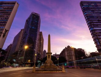 vista ao entardecer de Belo Horizonte, Minas Gerais