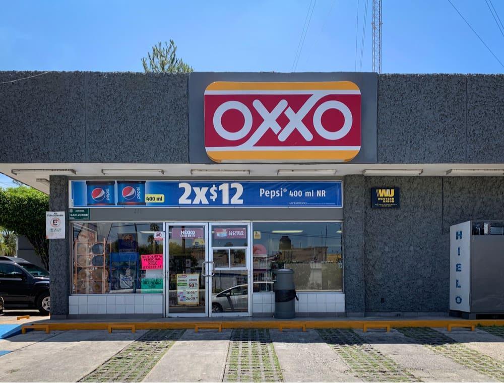 loja de conveniência oxxo no méxico